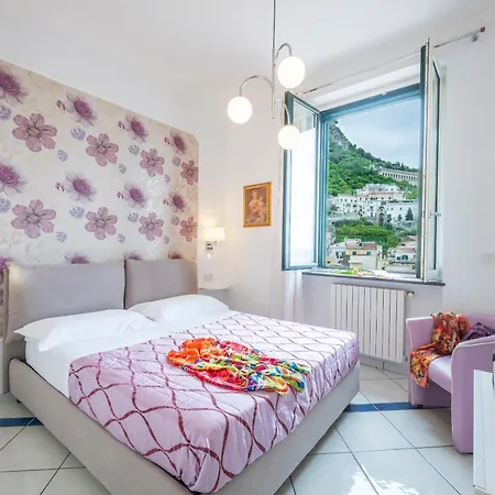 Casa Annalu' In The Historic Center Of With 90 Steps And Sea View Nyaraló