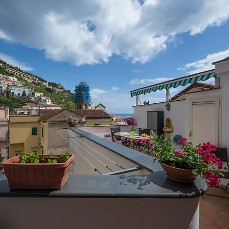 Casa Annalu' In The Historic Center Of With 90 Steps And Sea View