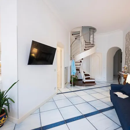 Ferienhaus Casa Annalu' In The Historic Center Of With 90 Steps And Sea View