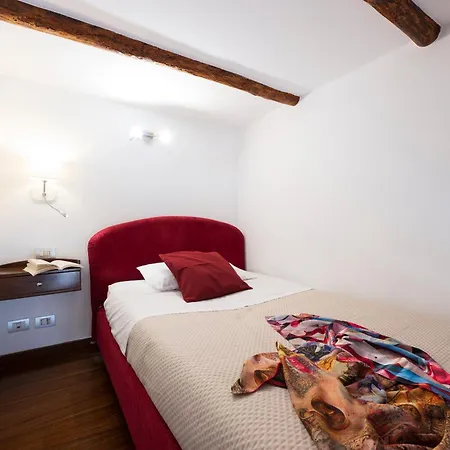 Ferienhaus Casa Annalu' In The Historic Center Of With 90 Steps And Sea View Amalfi