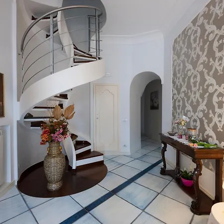 Casa Annalu' In The Historic Center Of With 90 Steps And Sea View Amalfi
